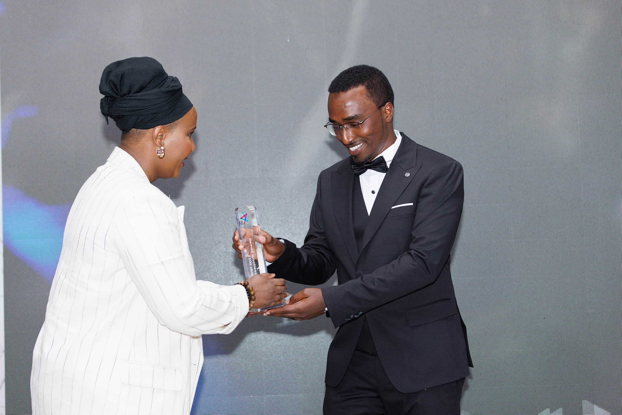 Outstanding Community Contribution Award: Dr. Mohammed Faisal